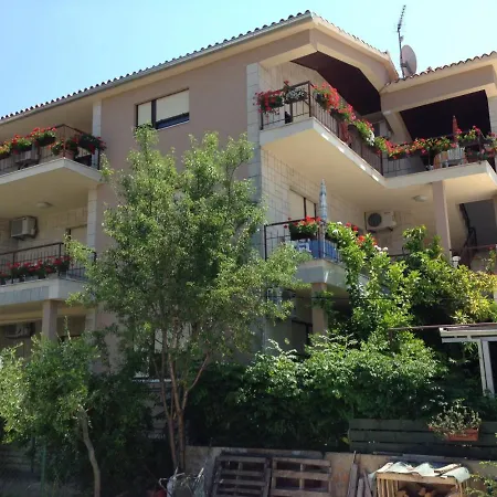 Juran بيت ضيافة