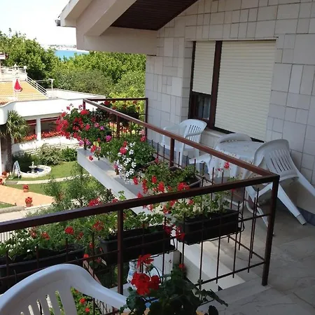 Casa de hóspedes Juran